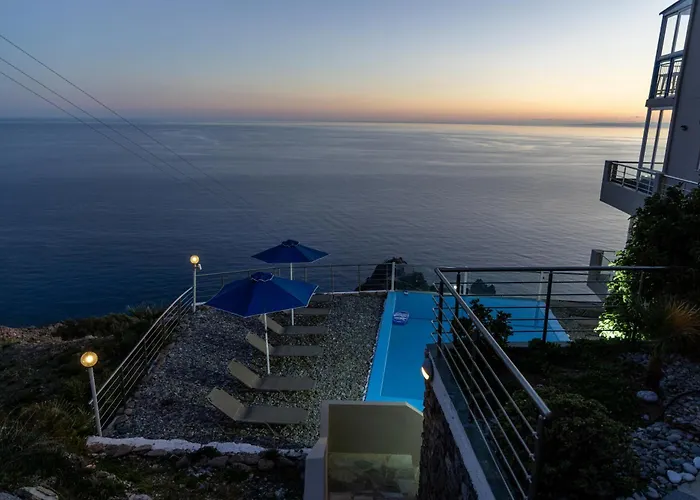Akrotiri Panorama- Luxury Rental Apartments With Sea View