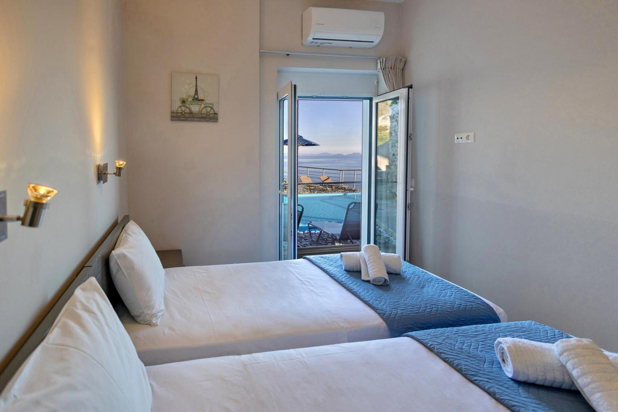 Akrotiri Panorama- Luxury With Sea View * Rodakino