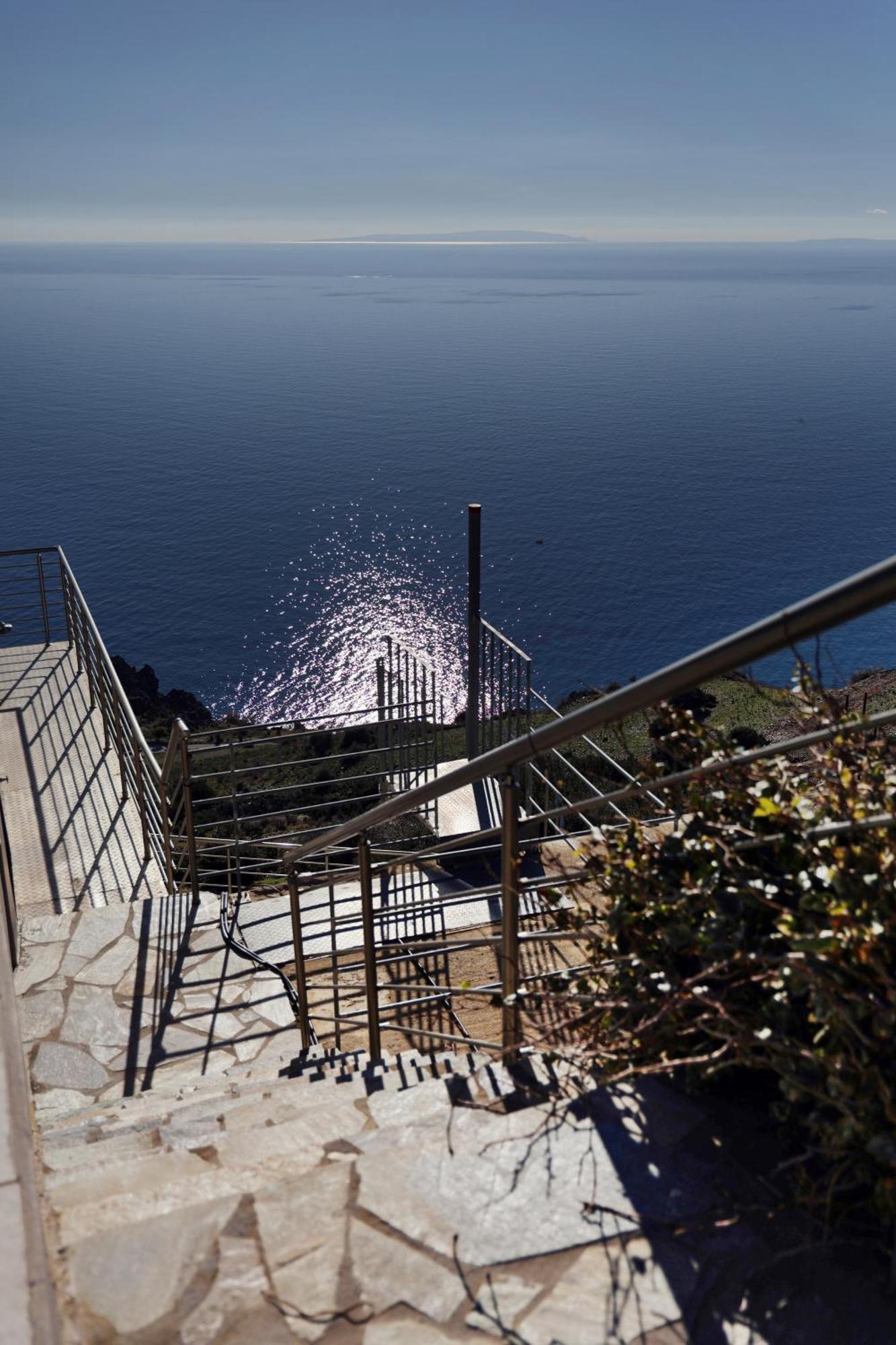 Akrotiri Panorama- Luxury With Sea View * Rodakino